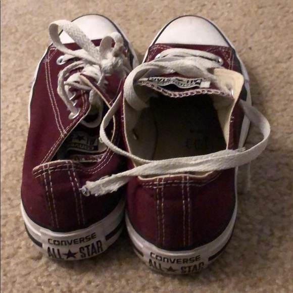 Maroon chucks/converse - Picture 5 of 5